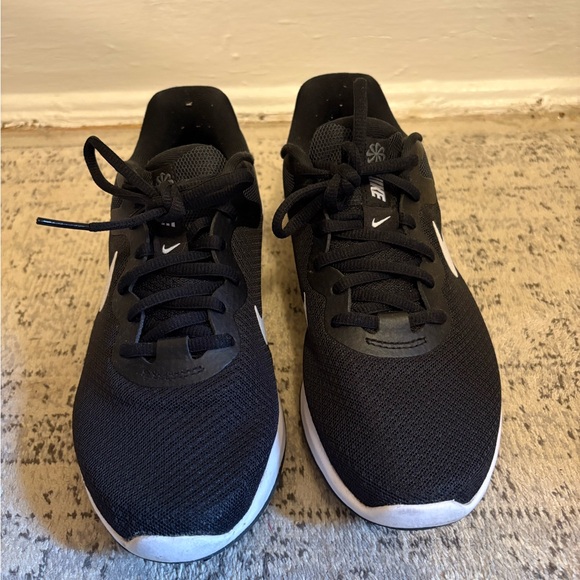 Nike Running Sneakers - Picture 1 of 3